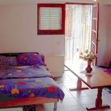 Apartments Tuka Near The Beach ヴィル エクステリア 写真