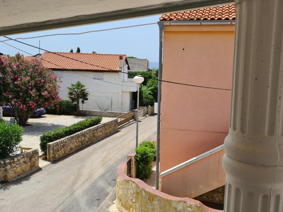Apartments Tuka Near The Beach ヴィル エクステリア 写真