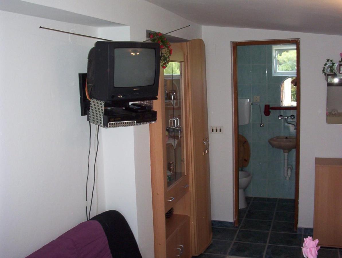 Apartments Tuka Near The Beach ヴィル エクステリア 写真